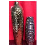 43 - NEW WMC LOT OF 2 DECOR VASES (A9)