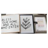 43 - NEW WMC 3 PIECES OF WALL DECOR (I13)