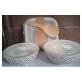 43 - NEW WMC SERVING BOWLS W/ LIDS FOR STORAGE