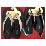 43 - NEW WMC 2 PAIR OF AEROTHOTIC SANDALS (R3)