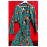 43 - NEW WMC COTTON ROBE W/ BELT (M18)