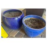 W - LOT OF 2 BLUE PLANTER POTS