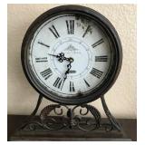 W - VINTAGE TABLE CLOCK (A9)