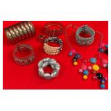 11 - MIXED LOT OF COSTUME JEWELRY (A156)