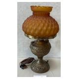 11 - VINTAGE HURRICANE TABLE LAMP (G5)