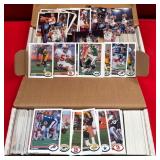 11 - LOT OF MIXED SPORTS COLLECTIBLE CARDS (A153)