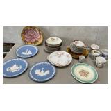 N - LOT OF WEDGWOOD & OTHER COLLECTIBLES
