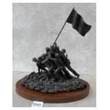 500 - IWO JIMA FLAG RAISING SCULPTURE13"T (B308)