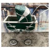 11 - VINTAGE DOLL CARRIAGE / PRAM