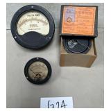11 - WESTINGHOUSE VINTAGE ELECTRICAL METER L (G24)