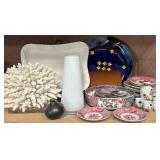 378 - COLLECTIBLE DISHES, VASE, CORAL CLUSTER (Z6)