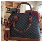 W - BROWN MONOGRAM TOP-HANDLE HANDBAG (L109)