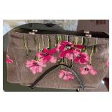W - VINTAGE FLORAL TAPESTRY HANDBAG PURSE (L95)