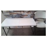 460 - FOLDING TABLE & CHAIR (F27)