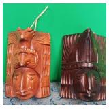 11 - 2 PIECES CARVED WOOD WALL DECOR (P25)
