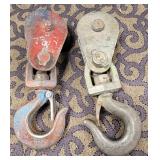 280 - LOT OF 2 PULLEY BLOCKS W/ HOOKS (W15)