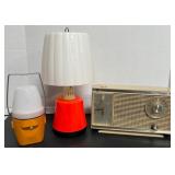 N - 2 VINTAGE BATTERY LANTERNS & RADIO (N137)