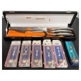 N -LINDY CONTESSA CARVING SET & COLLECTIBLE SPOONS