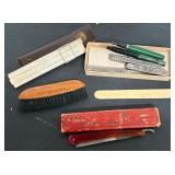 N - MIXED LOT OF VINTAGE COLLECTIBLES (N133)