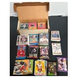 N - LOT OF MIXED SPORTS COLLECTIBLE CARDS (N160)