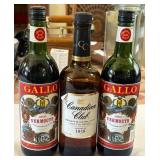 T - GALLO VERMOUTH & CANADIAN CLUB (L49)