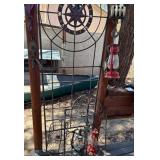 T - NAUTICAL GATE WITH LANTERNS (Y24)