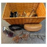 T - VINTAGE MIXED GLASSES COLLECTION (K28)