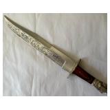 T - ENGRAVED FIXED BLADE HUNTING KNIFE (L130)