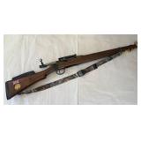 T - VINTAGE MILITARY RIFLE WITH SLING (13)