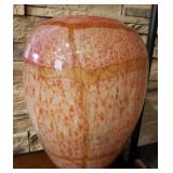 P - HAND BLOWN ART GLASS VASE 13'T (B47)