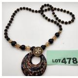P - BEAUTIFUL LARGE PENDANT NECKLACE