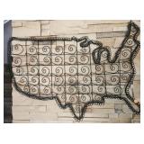 P - DECORATIVE METAL WALL HANGING MAP OF USA