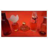 P - LOT OF COLLECTIBLE PERFUME BOTTLES (B122)