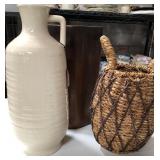 43 - SET OF THREE DECORATIVE VASES (A227)