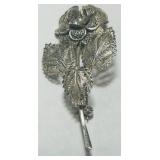 A VINTAGE STERLING SILVER FI;IGREE PIN  6.40GRS