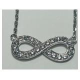 14KT GOLD DIAMOND PENDANT WITH CHAIN 3.00GRS