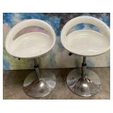 11 - MODERN ADJUSTABLE BAR STOOLS