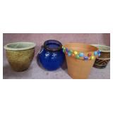 11 - LOT OF FOUR PLANTER POTS (N145)