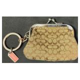 13 - COACH COIN PURSE (I24)