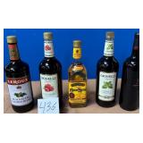 436 - LOT OF FIVE BOTTLES (Z1)