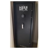 14 - LARGE BLACK ENTRY SAFE