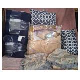 11 - MIXED LOT OF BEDDING & ACCENT PILLOWS (N45)