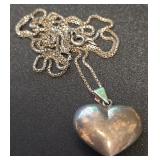 STERLING SILVER PENDANT & NECKLACE (208)