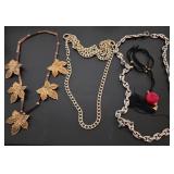 R - LOT OF COSTUME JEWELRY NECKLACES (J2)