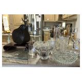 R - MIXED LOT OF COLLECTIBLES (K83)