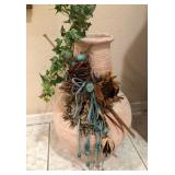 R - SOUTHWESTERN STYLE POT WITH FAUX VINES (M46)