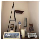 R - CANDLES, CANDLE HOLDERS, DISPLAY STAND (M51)