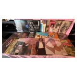 W - MIXED LOT OF VINYL RECORDS (G49)