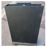 W - SCULPTED PLANTER BOX (40'T (G62