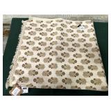 43 - LEAF PRINT DECORATIVE THROW (K22)